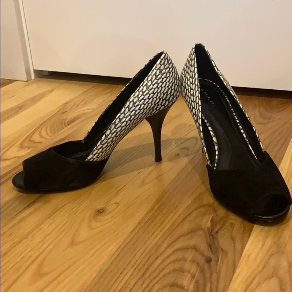 Tahari high heel